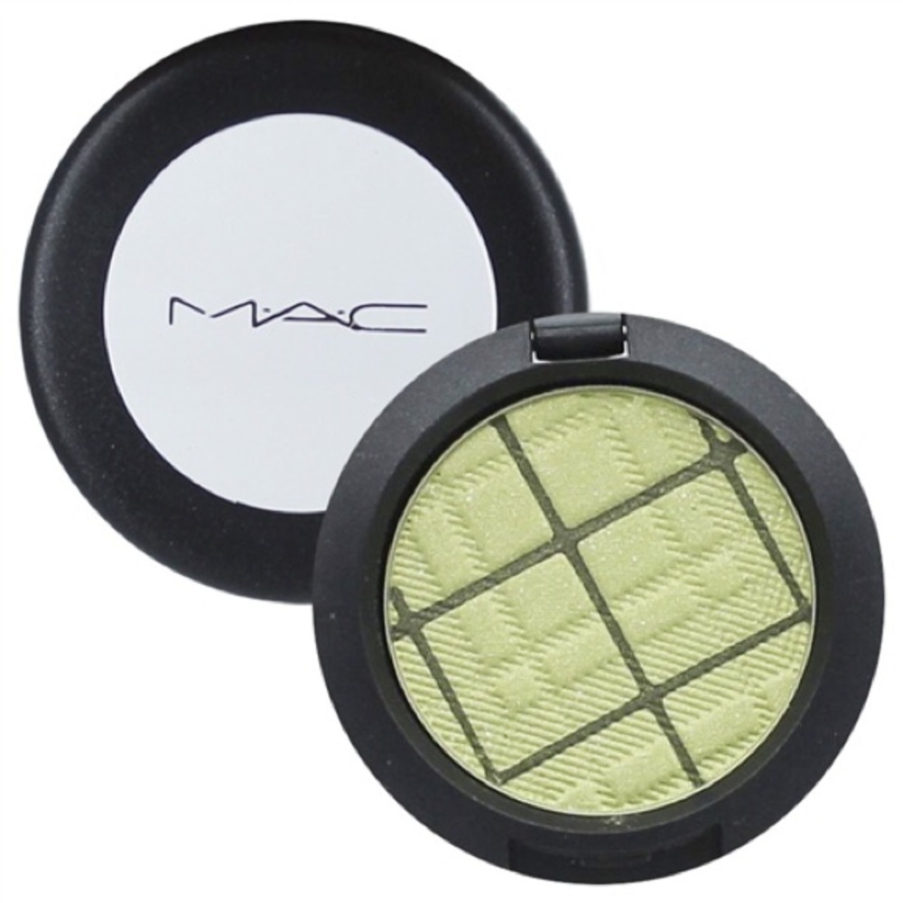 Brand New MAC Eyeshadow Enviably Fun
